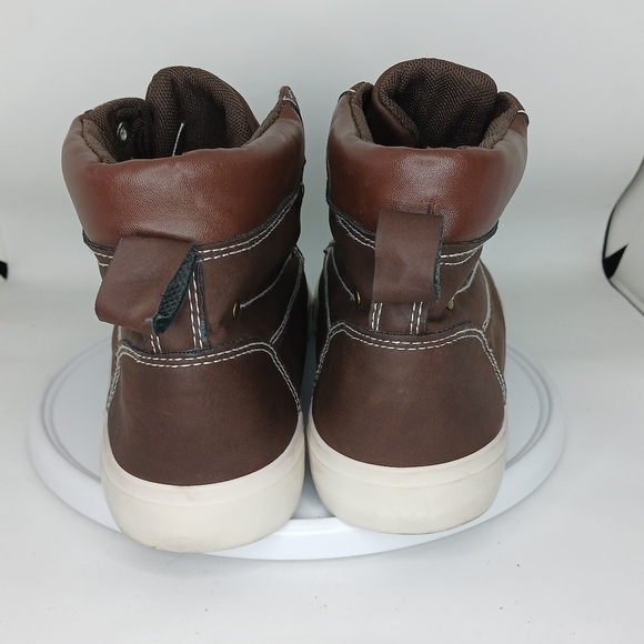 Hype - Picture 3 of 5